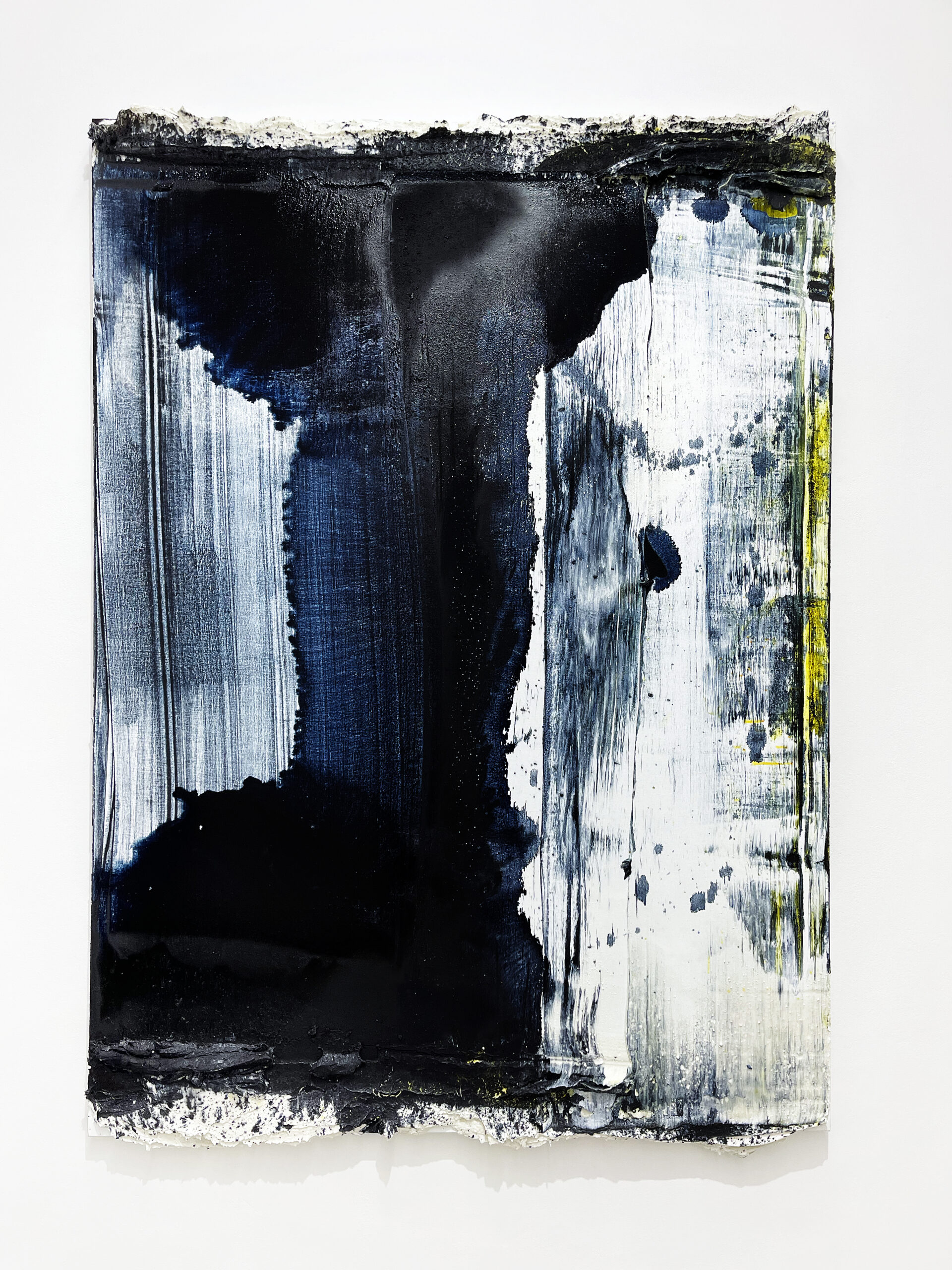 Koen Delaere	
Silver Loop (live)	2023	acrylicmedium, oilpaintmedium, pigments	
180 x 130 cm