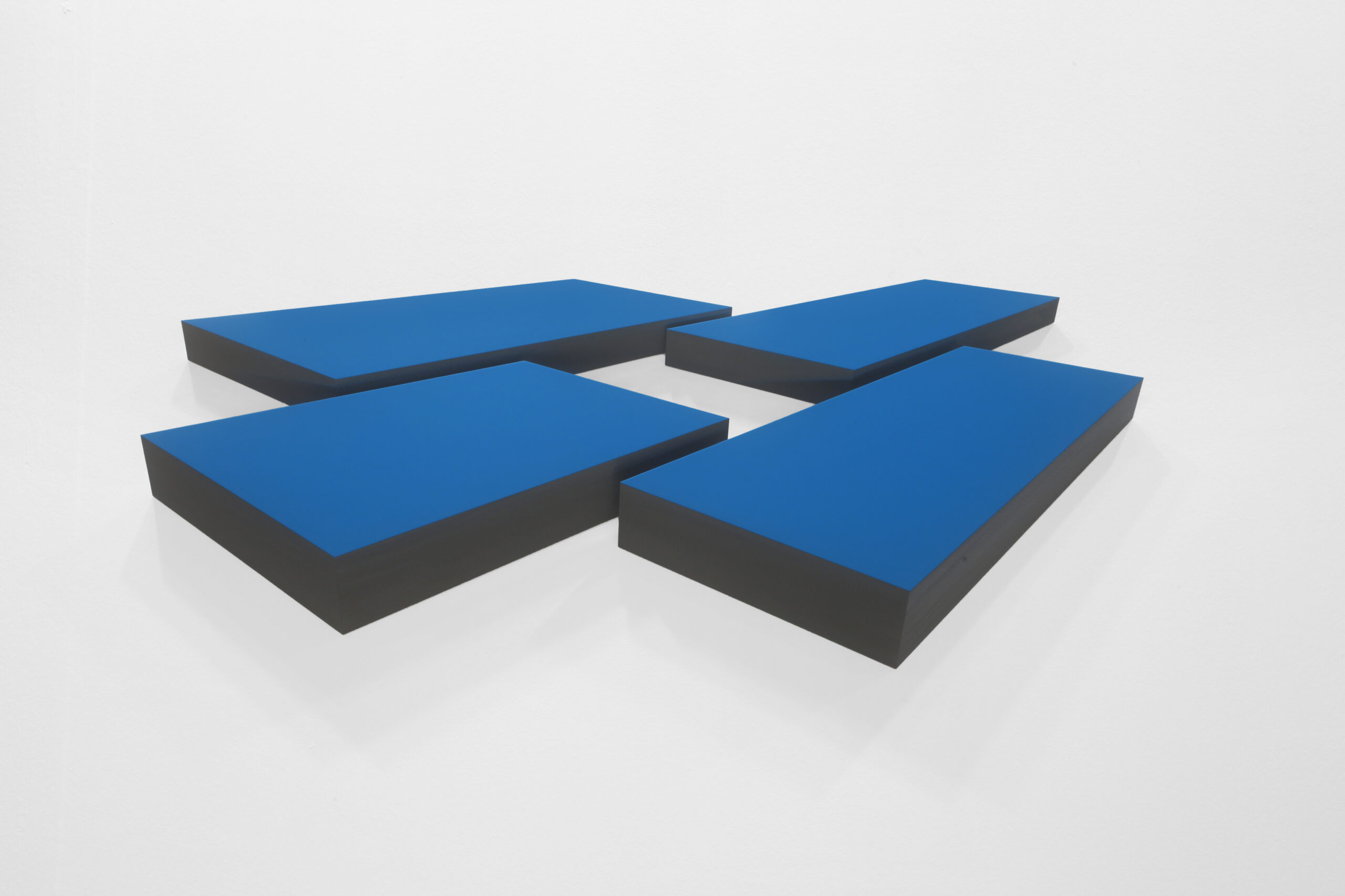 Wolfram Ullrich, 2023, MOTA, acrylic on steel, 60x150x8 cm