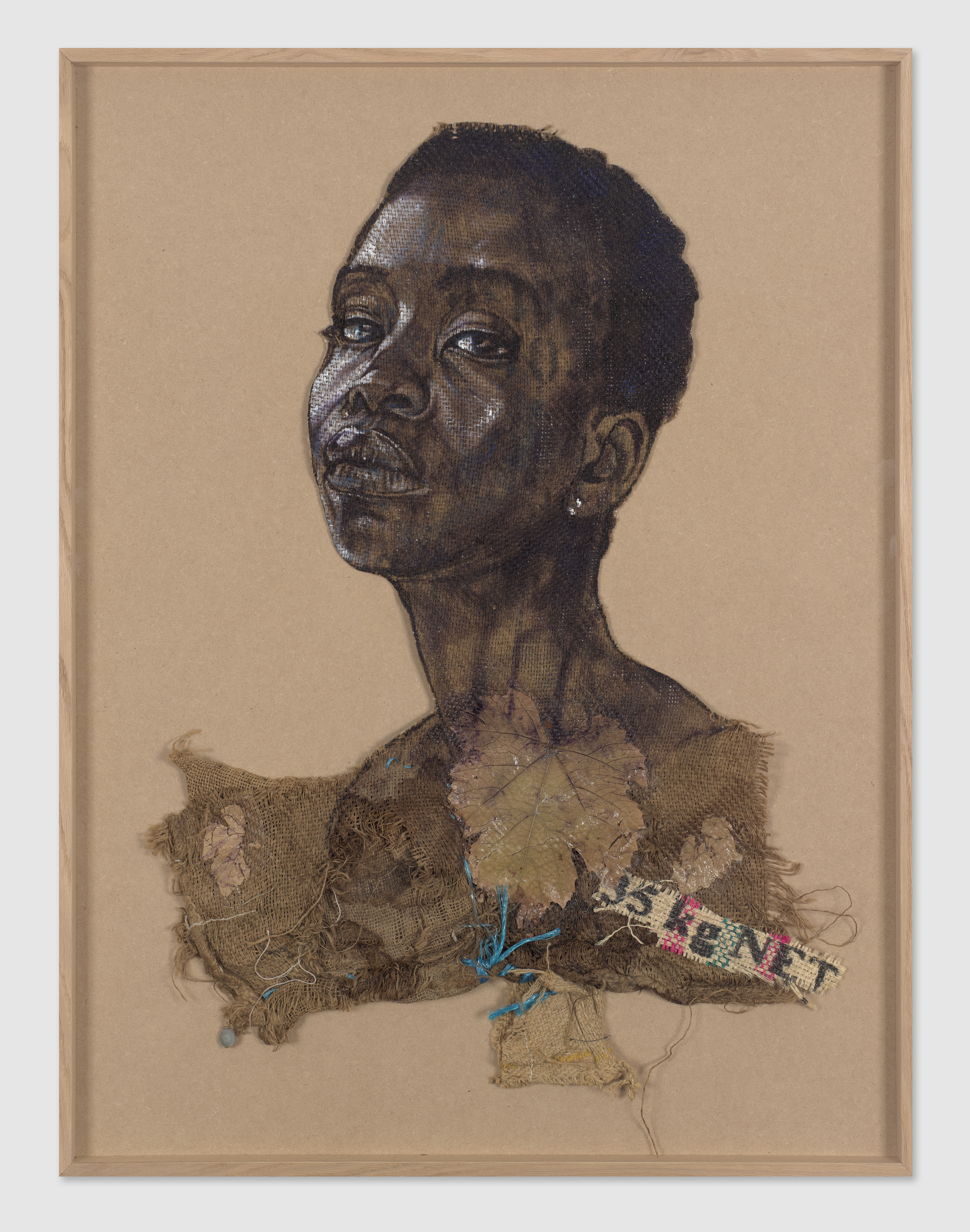 Jean David Nkot
Corps//matière.cm.org, 2025
Acrylic painting on jute bag
91x59 cm / 35,8x23 in
Framed : 108x82 cm