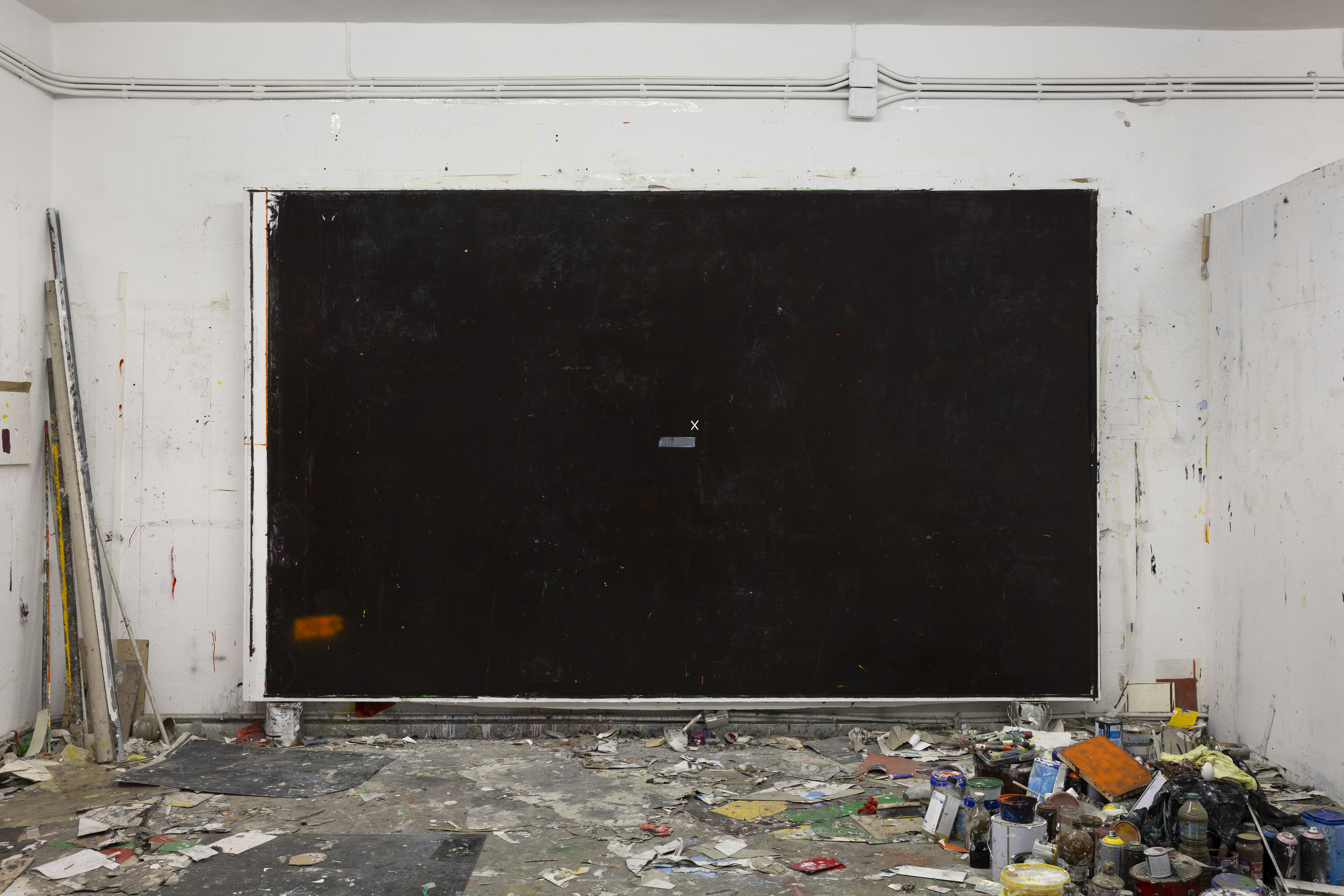 Manuel M. Romero. S/T, 2024-25. Oil, enamel, oil stick and pencil on canvas. 240 x 400 cm