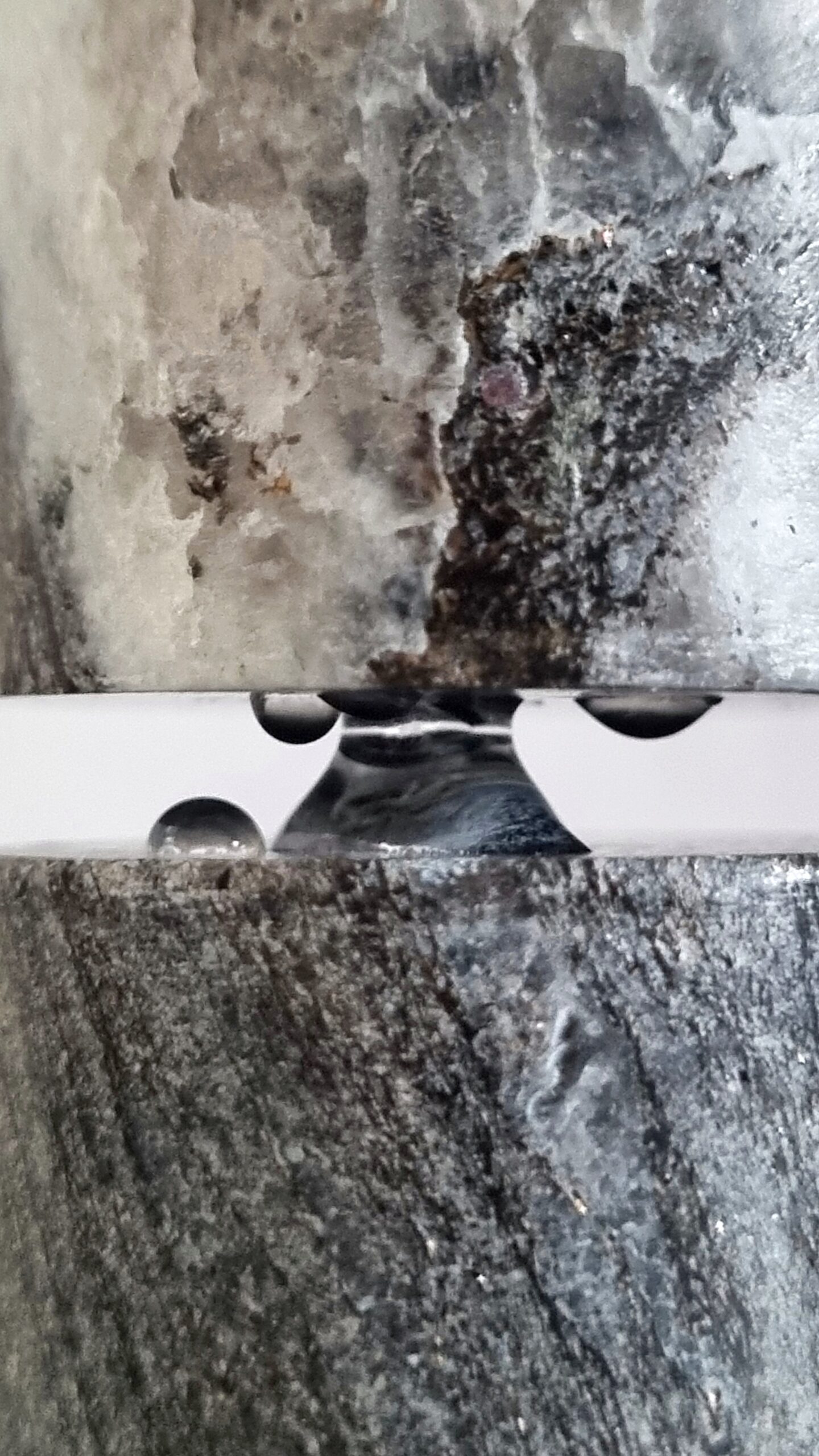 Jean-Baptiste Caron Attraction #4, 2025 
Marble, water
Ø 3,5 x 6,5 cm / Ø 1,3 x 2,5 inches