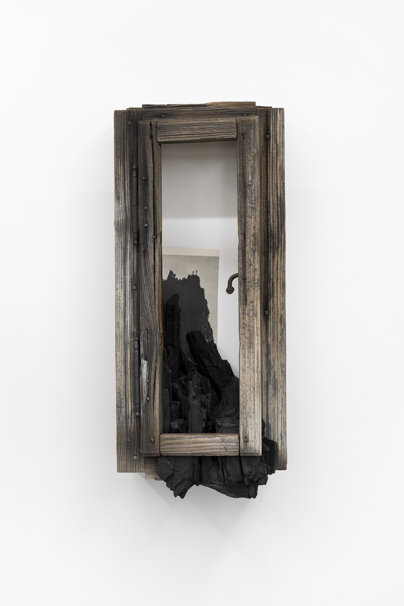 Tomas Umrian Contemporary