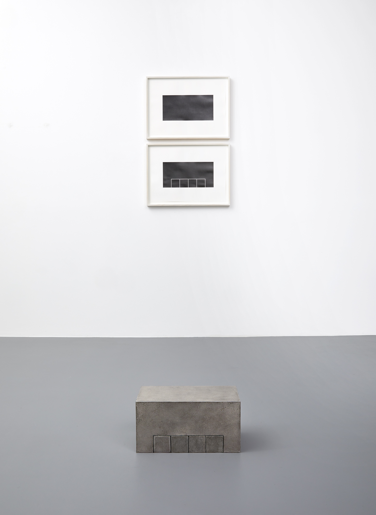 LAGER II, 2022
solid cast iron and 2 pencil drawings on paper
sculpture: 20 x 40 x 20 cm | works on paper : 2 x 42 x 58.8 cm
Edition of 3 + 1 AP