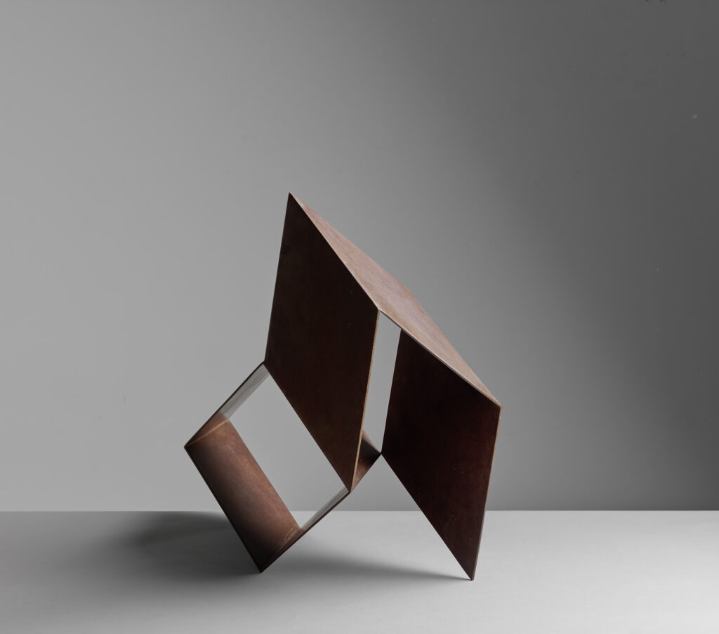 Egyptian triangles and empty space