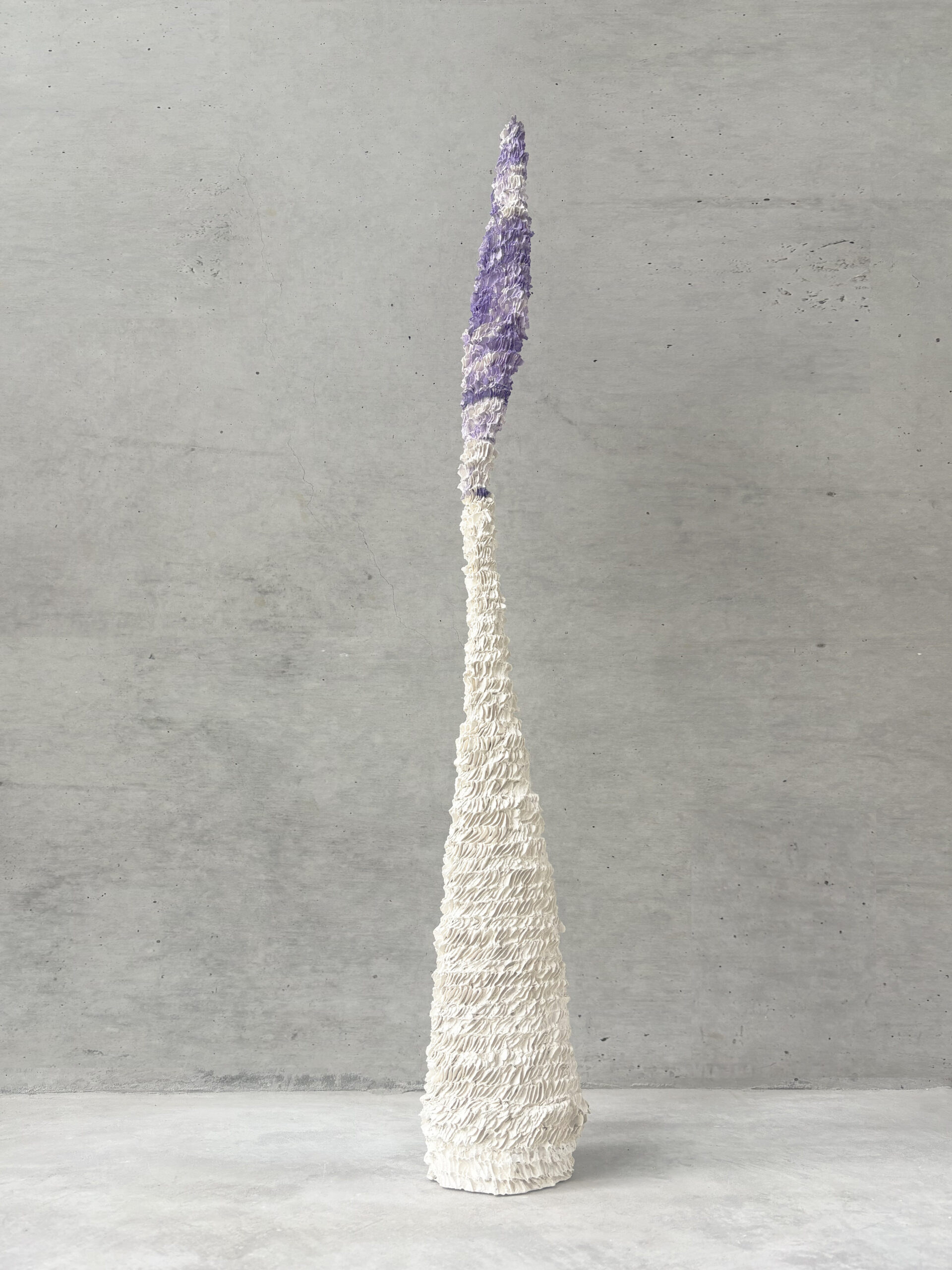 Stijn Ank, Untitled (05.2025), pigmented plaster, metal structure, 76 x 10,2 x 7,7 cm