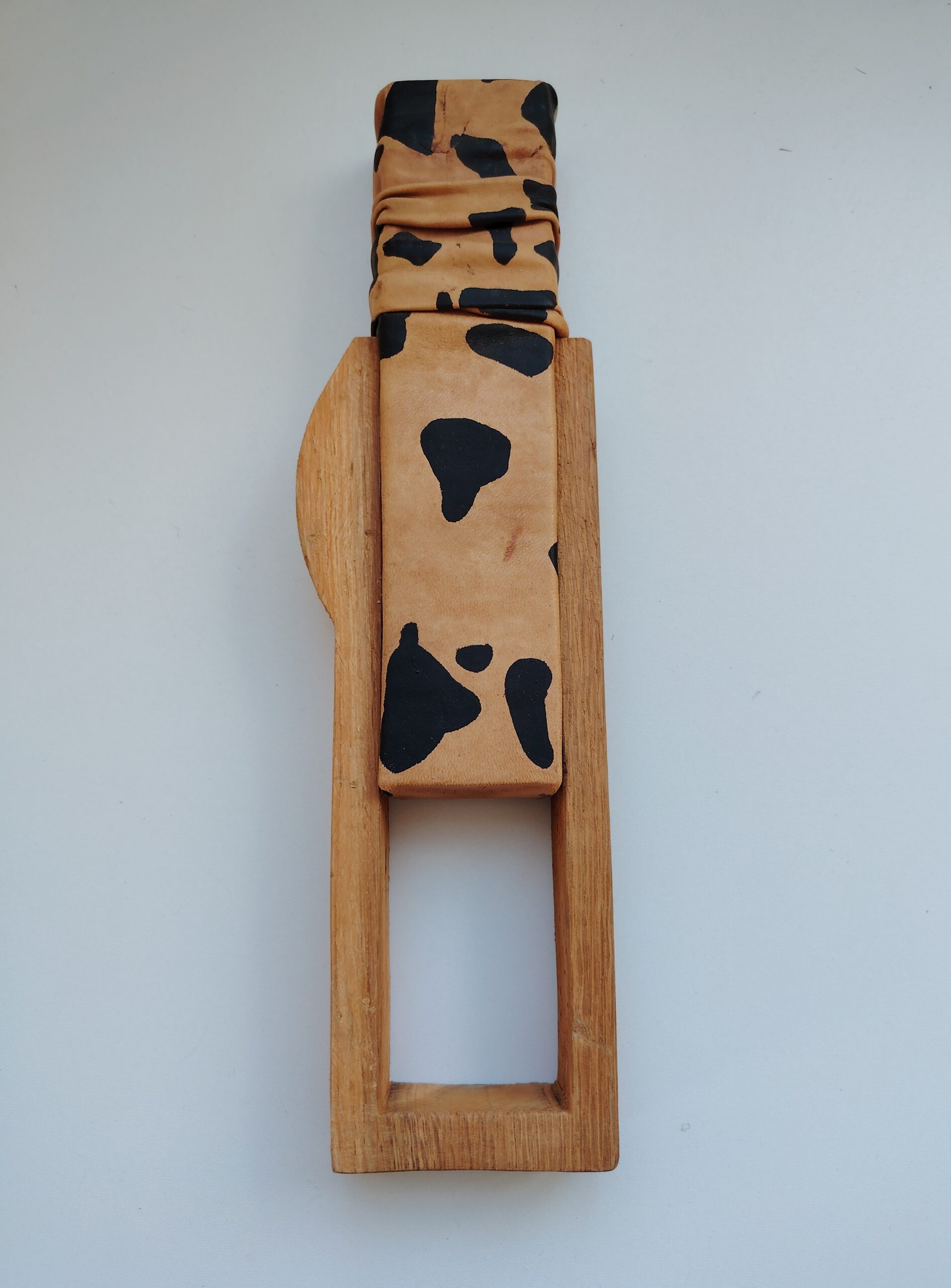 RADOVAN KRAGULY, Decentrage, 1994, assemblage, 31x9x3cm