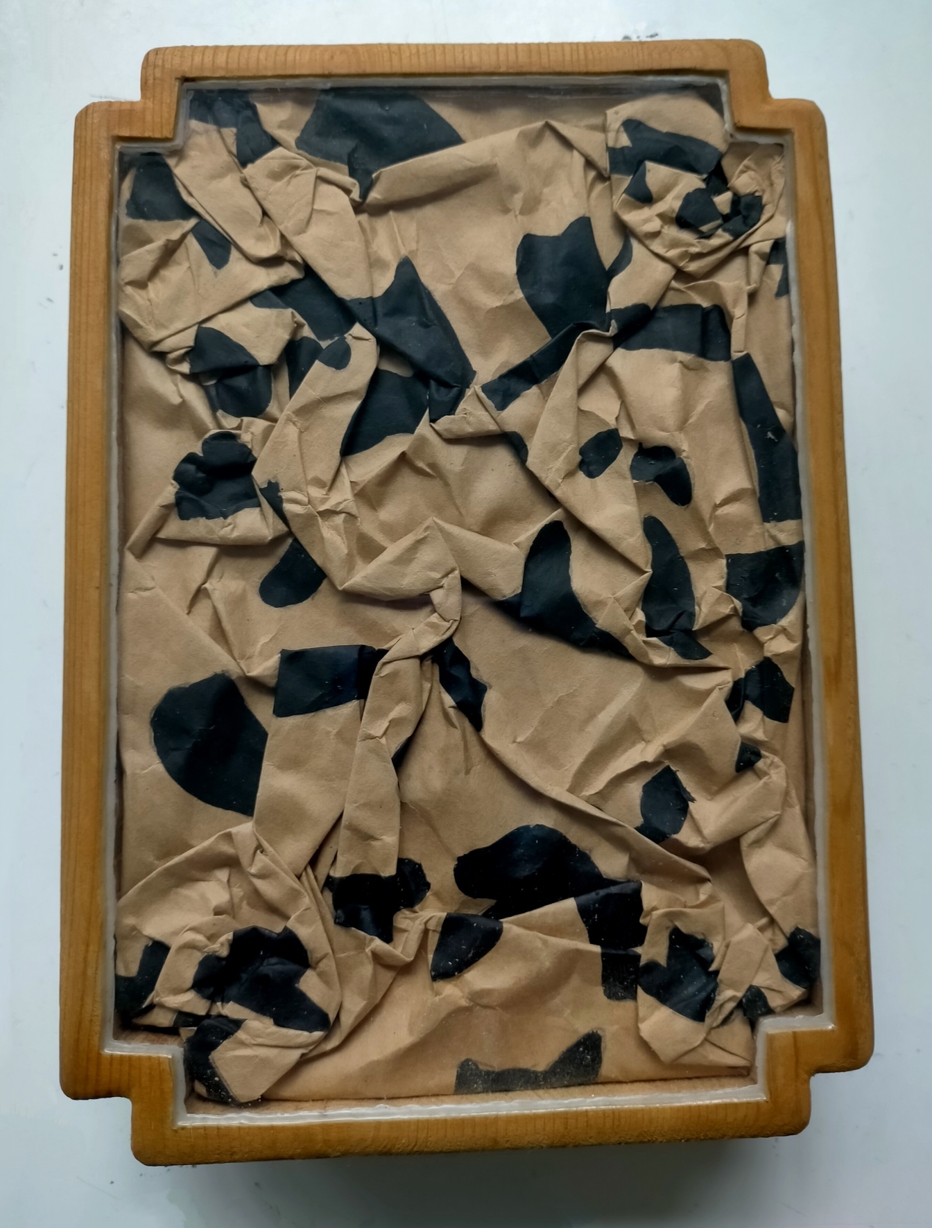 RADOVAN KRAGULY, 1994, Description Emboitement n° 1, paint, craft paper, wood, perplex, 20 x 14 cm