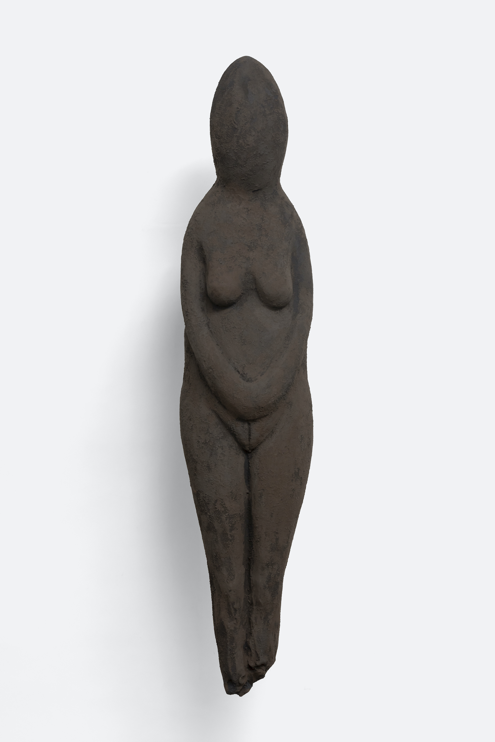 Vénus #7 (Parabita) , 2024
Bronze, earth skin patina
78 × 19 × 18 cm 
Edition of 3 + 2 AP
Photographie : Laurent Edeline