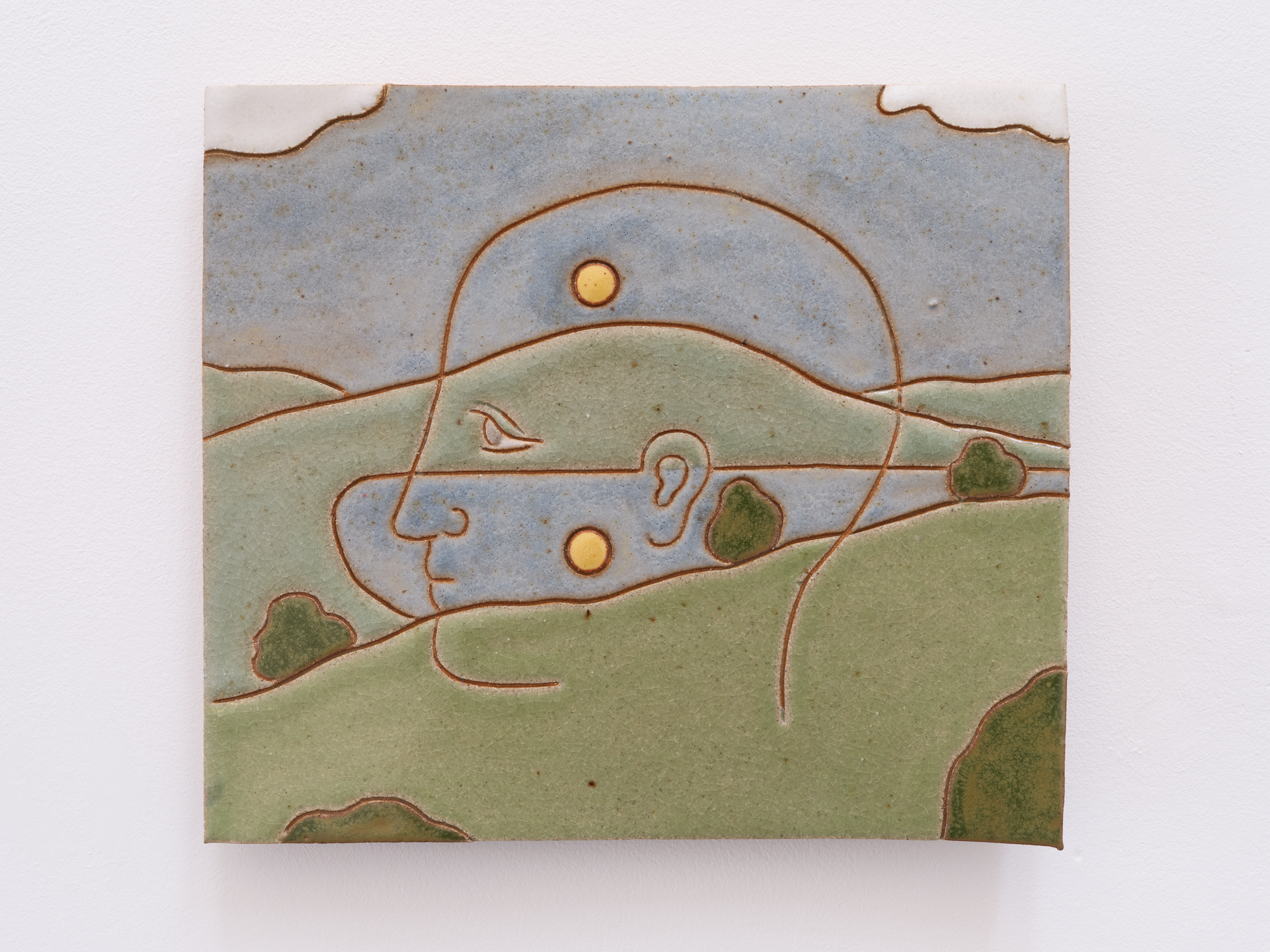 Kevin McNamee-Tweed, Landscape (Projection), 2025, Glazed ceramic, 18,42 x 21 cm, unique